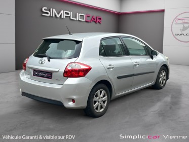 Toyota auris 90 d-4d dynamic - garantie 12 mois occasion simplicicar vienne simplicicar simplicibike france