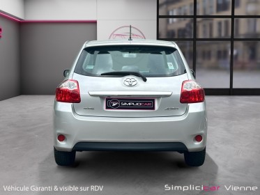 Toyota auris 90 d-4d dynamic - garantie 12 mois occasion simplicicar vienne simplicicar simplicibike france