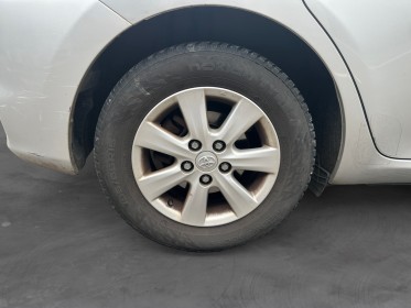 Toyota auris 90 d-4d dynamic - garantie 12 mois occasion simplicicar vienne simplicicar simplicibike france