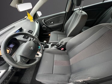 Renault megane iii estate 1.9 dci 130 eco2 estate iii distri ok privilège occasion avignon (84) simplicicar simplicibike...