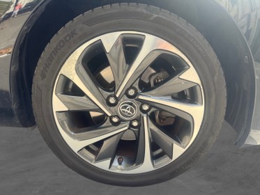 Toyota auris touring sports hybride 136h design / camÉra de recul / garantie 12 mois occasion paris 17ème (75)(porte...