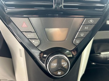 Toyota iq iconic 4 places / boite automatique / edition spécial haut de gamme occasion  simplicicar nice - pfvauto...