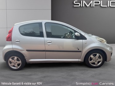Peugeot 107 1.0e 12v 68ch blue lion urban occasion cannes (06) simplicicar simplicibike france
