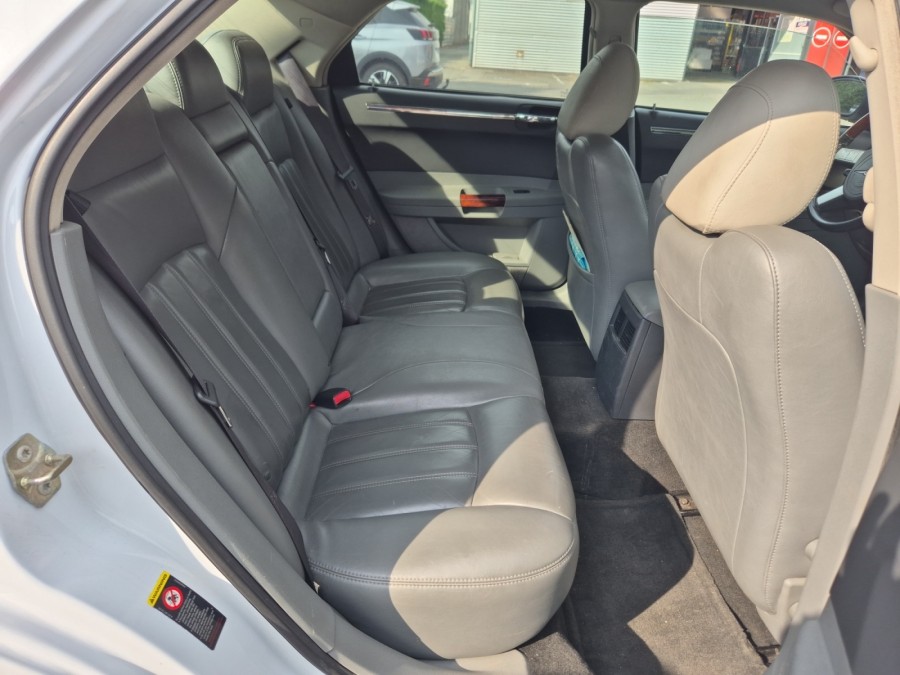 CHRYSLER d'occasion 300C 5.7 HEMI 340 de 2004 Arras (62)﻿