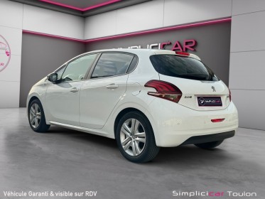 Peugeot 208 1.2 puretech 82ch bvm5 style garantie 12 mois occasion simplicicar toulon est simplicicar simplicibike france