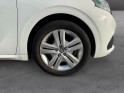 Peugeot 208 1.2 puretech 82ch bvm5 style garantie 12 mois occasion simplicicar toulon est simplicicar simplicibike france