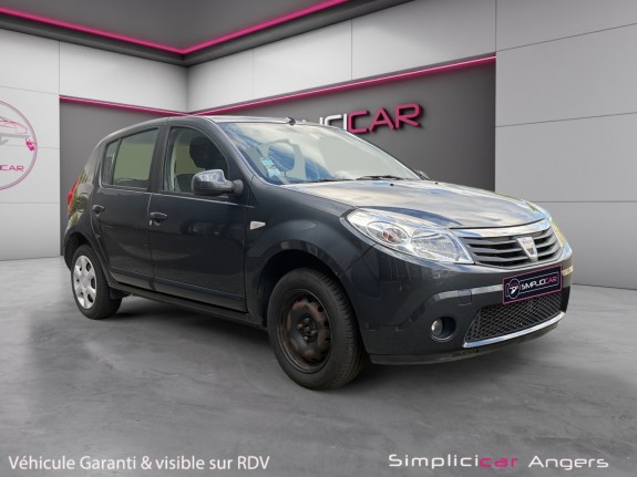 Dacia sandero 1.2 16v 75 eco2 climatisation garantie 12 mois occasion simplicicar angers simplicicar simplicibike france