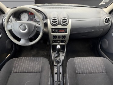 Dacia sandero 1.2 16v 75 eco2 climatisation garantie 12 mois occasion simplicicar angers simplicicar simplicibike france