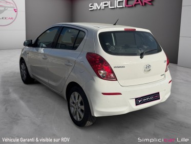 Hyundai i20 1.1 crdi 75 intuitive occasion simplicicar lille  simplicicar simplicibike france