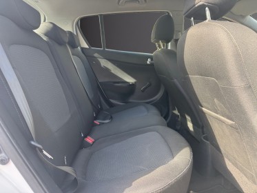 Hyundai i20 1.1 crdi 75 intuitive occasion simplicicar lille  simplicicar simplicibike france