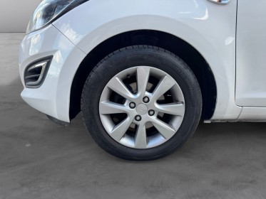 Hyundai i20 1.1 crdi 75 intuitive occasion simplicicar lille  simplicicar simplicibike france