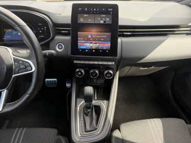 Renault clio v e-tech full hybrid 145 engineered - caméra de recul - carplay - son bose - garantie 12 mois occasion...