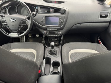 Kia cee'd sw 1.6 crdi 136 ch isg gt line occasion simplicicar lille  simplicicar simplicibike france