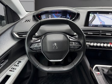 Peugeot 5008 puretech 130ch ss bvm6 allure - gps - carplay - radar / camera de recul - entretien complet peugeot occasion...