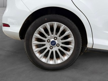 Ford b-max ford 1.0 ecoboost 125 ss titanium courroie de distribution neuve caméra de recul garantie 12 mois occasion...
