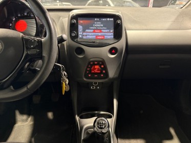 Toyota aygo my20 1.0 vvt-i x-look carplay camera de recul garantie 12 mois occasion simplicicar narbonne simplicicar...