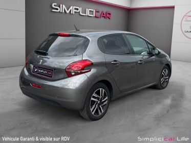 Peugeot 208 puretech 82ch signature / carplay /  courroie de distribution faite à 65 800 km occasion simplicicar lille ...