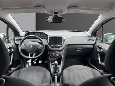 Peugeot 208 puretech 82ch signature / carplay /  courroie de distribution faite à 65 800 km occasion simplicicar lille ...
