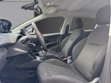 Peugeot 208 puretech 82ch signature / carplay /  courroie de distribution faite à 65 800 km occasion simplicicar lille ...