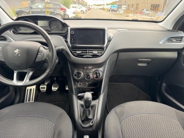 Peugeot 208 puretech 82ch signature / carplay /  courroie de distribution faite à 65 800 km occasion simplicicar lille ...