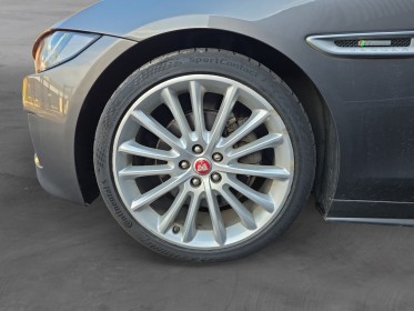 Jaguar xe xe 2.0 d - 180 ch bva r-sport occasion simplicicar lille  simplicicar simplicibike france