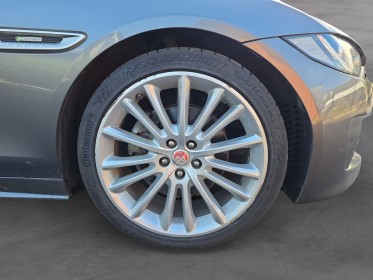 Jaguar xe xe 2.0 d - 180 ch bva r-sport occasion simplicicar lille  simplicicar simplicibike france
