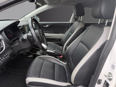 Kia stonic 1.0 t-gdi 120 ch isg bvm6 premium carplay caméra de recul occasion simplicicar toulouse sud simplicicar...