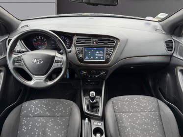 Hyundai i20 1.2 84 edition mondial 2019 carplay/camera/1er main - garantie 12 mois - occasion simplicicar marignane ...