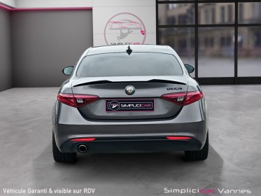 Alfa romeo giulia 2.2l 136 super bva - garantie 12 mois - superbe configuration occasion scl 56 - simplicicar vannes...