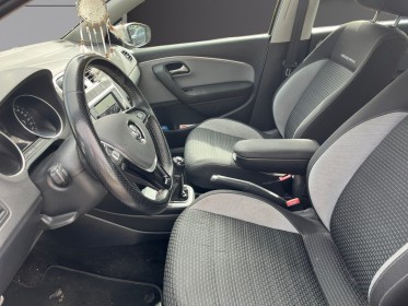 Volkswagen polo 1.2 tsi 90 bmt cross polo  garantie 12 mois occasion simplicicar vernon simplicicar simplicibike france