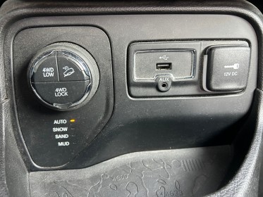 Jeep renegade 2.0 i multijet ss 140 ch active drive bva9 limited caméra arr. occasion simplicicar veauche simplicicar...