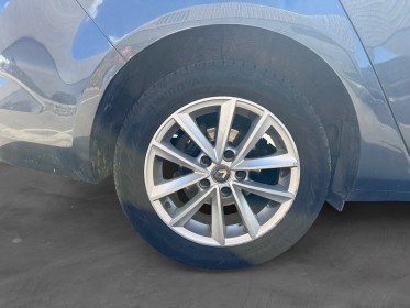 Renault megane iv estate blue dci 115 limited occasion simplicicar lille  simplicicar simplicibike france
