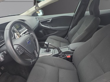 Volvo v40 cross country d2 120 cross country//garantie 12 mois// occasion simplicicar lille  simplicicar simplicibike france