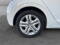 Peugeot 208 puretech 82ch ss bvm5 signature garantie 12 mois occasion simplicicar toulon est simplicicar simplicibike france