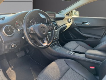Mercedes classe cla shooting brake 220 d inspiration 7-g garantie 12 mois occasion simplicicar valence - ksv  simplicicar...
