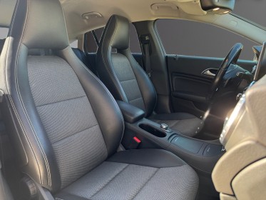 Mercedes classe cla shooting brake 220 d inspiration 7-g garantie 12 mois occasion simplicicar valence - ksv  simplicicar...