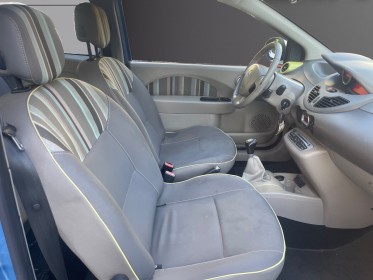 Renault twingo ii 1.5 dci 85 eco2 dynamique // distribution  embrayage neufs // tbe occasion simplicicar pertuis  simplicicar...