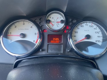 Peugeot 207 1.4 hdi 70ch fap active // embrayage  pneus disque neuf // occasion simplicicar pertuis  simplicicar simplicibike...