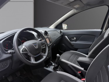 Dacia sandero tce 90 ch stepway radar recul, attelage, accoudoir, bluetooth, garantie 12 mois occasion simplicicar villejuif ...