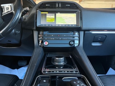 Jaguar f-pace v6 3.0 d - 300 ch awd bva8 r-sport // echappement sport / jantes 22 / full option / garantie 12 mois occasion...