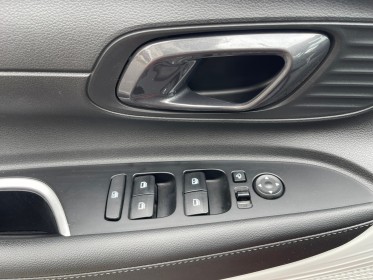 Hyundai  i20  1.0 t-gdi 12v gpf mild hybrid dct7 ss 100 cv creative occasion simplicicar meaux simplicicar simplicibike france