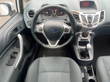 Ford fiesta 1.4 tdci 70 fap titanium - courroie neuve garantie 12 mois occasion simplicicar lyon nord  simplicicar...