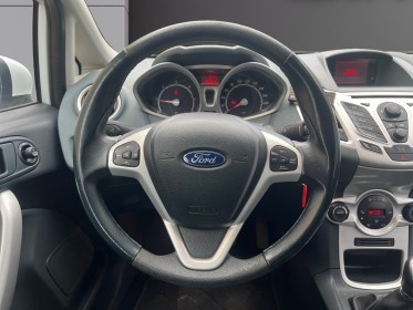 Ford fiesta 1.4 tdci 70 fap titanium - courroie neuve garantie 12 mois occasion simplicicar lyon nord  simplicicar...