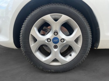 Ford fiesta 1.4 tdci 70 fap titanium - courroie neuve garantie 12 mois occasion simplicicar lyon nord  simplicicar...