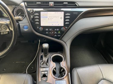 Toyota camry hybride 218ch 2wd design-garantie 12 mois-camÉra de recul-siÈge Électrique occasion paris 17ème (75)(porte...