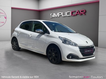 Peugeot 208 puretech 82ch ss bvm5 signature garantie 12 mois occasion simplicicar toulon est simplicicar simplicibike france