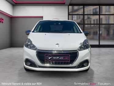 Peugeot 208 puretech 82ch ss bvm5 signature garantie 12 mois occasion simplicicar toulon est simplicicar simplicibike france