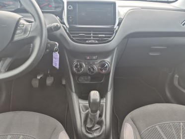 Peugeot 208 1.2 vti 82ch bvm5 active  entretien à jour / garantie 12 mois occasion simplicicar royan simplicicar...