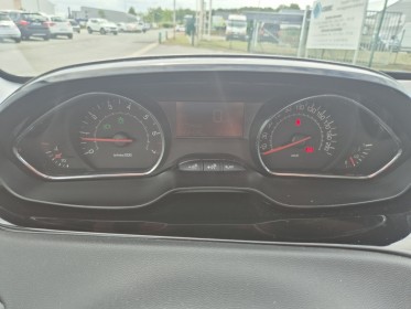 Peugeot 208 1.2 vti 82ch bvm5 active  entretien à jour / garantie 12 mois occasion simplicicar royan simplicicar...