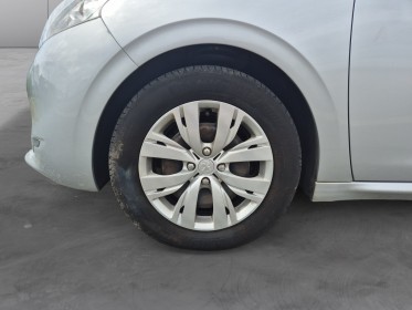 Peugeot 208 1.2 vti 82ch bvm5 active  entretien à jour / garantie 12 mois occasion simplicicar royan simplicicar...